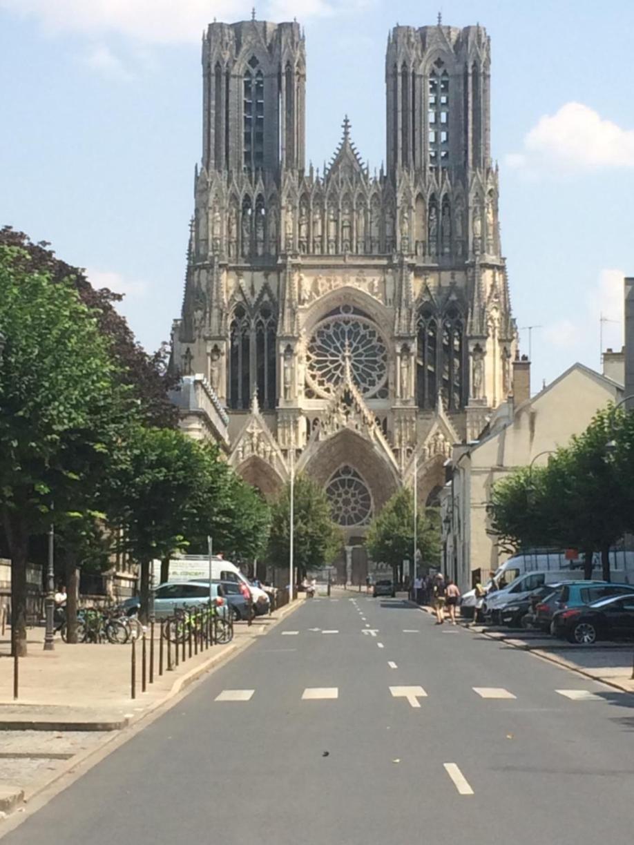 Le Grand Est Scandinave, Centre Ville, Proche Cathedrale Reims Exterior photo